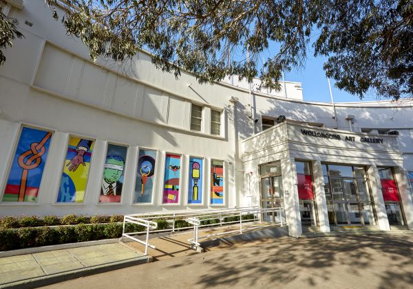 Exterior view of the Wollongong Art Gallery