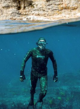 Freediver snorkelling in Jervis Bay with Dive Jervis Bay, South Coast
