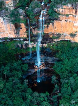 Luftaufnahme eines Wasserfalls, Blue Mountains Nationalpark