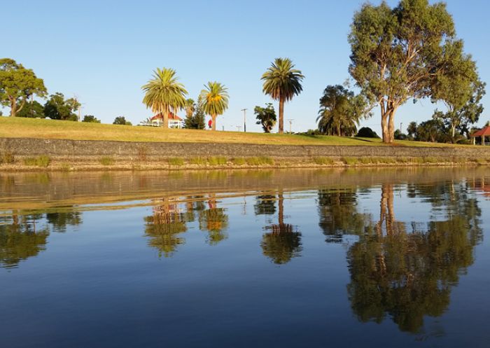 Lake Cargelligo, Parkes