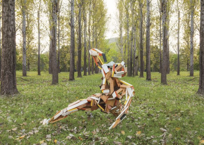 Poise sculpture by artist Elyssa Sykes-Smith, Wollombi Valley Sculpture Biennale, Wollombi - Credit: John Harrison | Sculpture in the Vineyards