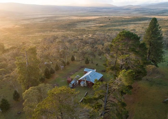 Aerial view of The Pines Cottage in Adaminaby, Cooma, Snowy Mountains