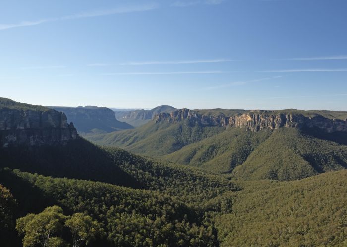 Govetts Leap Lookout, Blue Mountains National Park - Credit: Elinor Sheargold, Department of Planning & Environment