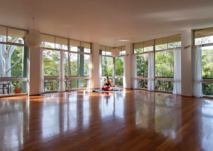 The Luna Room at Heart and Soul Retreats, Otford