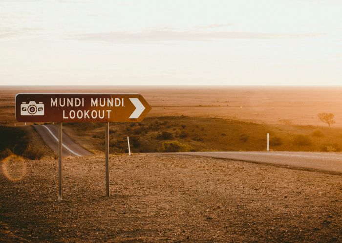 Signage to Mundi Mundi Lookout near Silverton in Broken Hill, Outback NSW