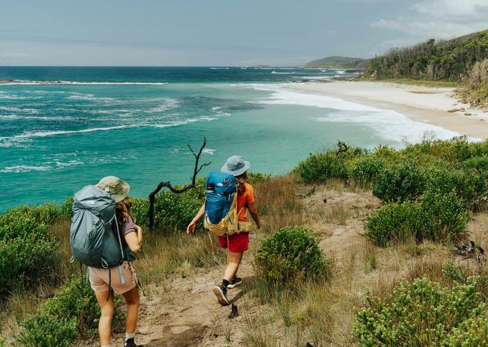 People walking along Murramarang South Coast Walk,&nbsp;Pretty Beach 