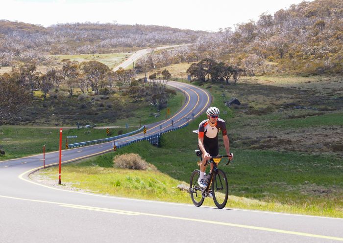 Cyclist competing in the L'Étape Australia 2016, Snowy Mountains