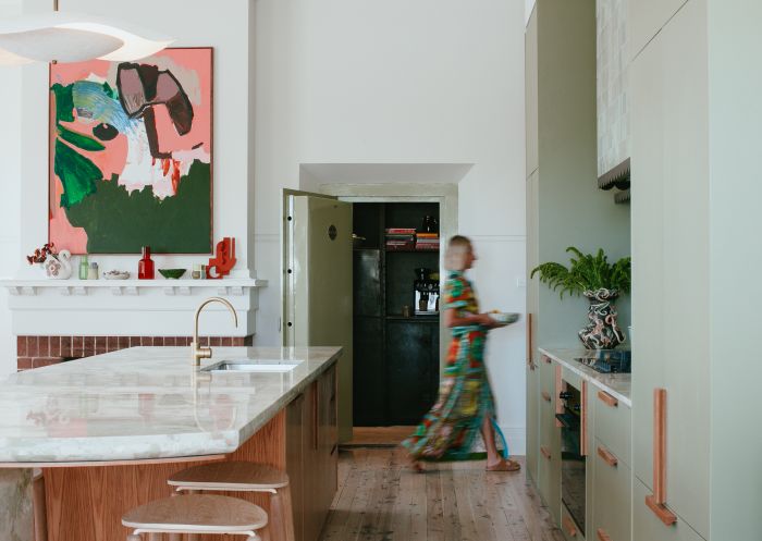 Sona, Orange – Bildnachweis: Clancy Paine