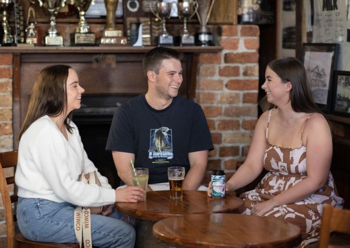 Friends enjoying a drink, Jamberoo Pub, Jamberoo - Credit: Phil Winterton