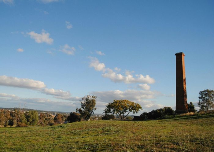 Blick auf die Landschaft, Bushmans Hill und das Wiradjuri-Amphitheater, Parkes – Bildnachweis: Parkes Shire Council