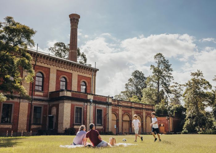 Familie genießt ein Picknick, Walka Water Works, Oakhampton Heights