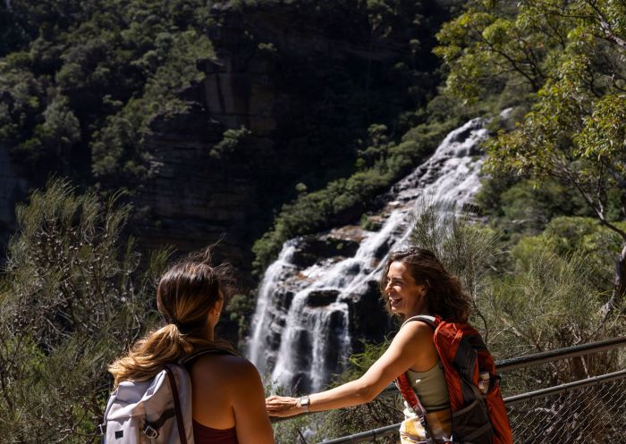 Hikers admire the views, Grand Cliff Top Walk, Wentworth Falls 