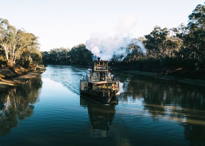 Paddlesteamer Emmylou cruising, Murray River, Echuca-Moama