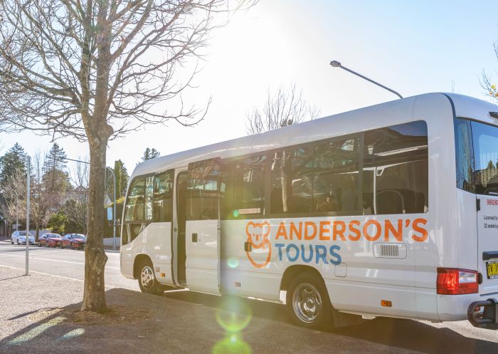 Anderson's Tours offers a small group touring experience to the Blue Mountains