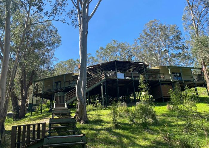 A beautiful country lodge sitting on a hill, Ganbenang - Credit: Six Foot Track Eco Lodge