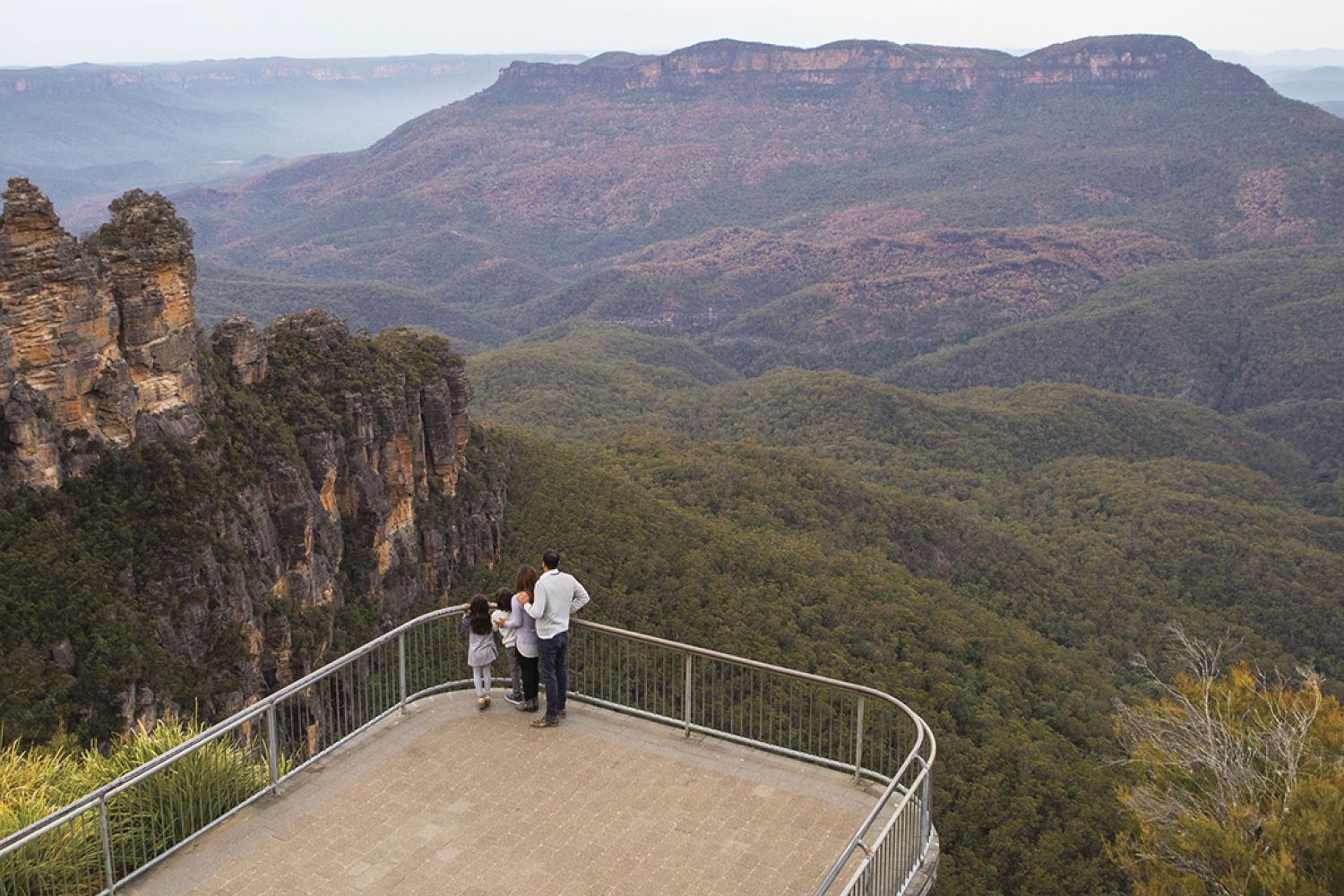 Katoomba Nsw Find Tours Walks Accommodation