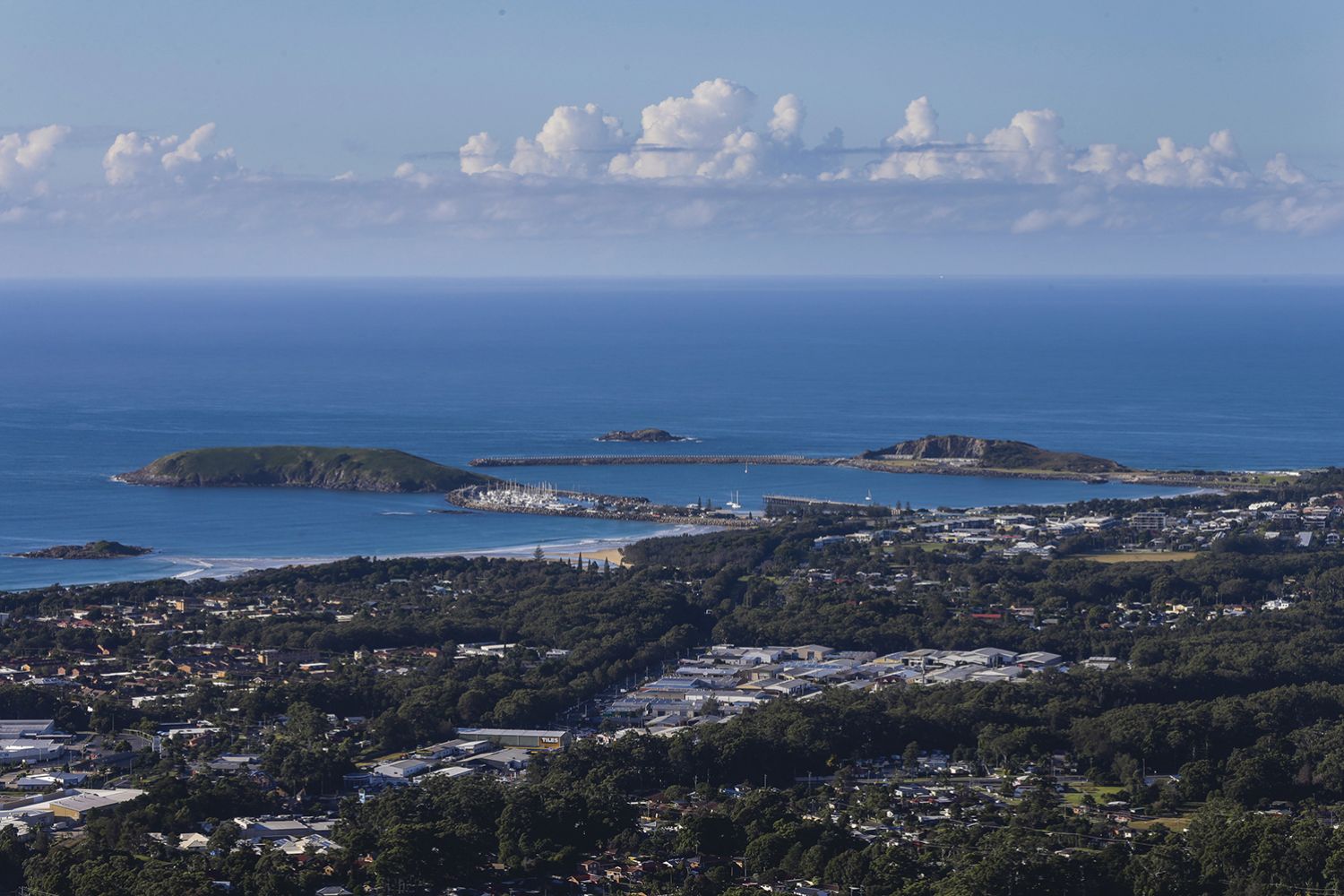 Coffs Harbour NSW - Plan a Holiday - Beaches, Resorts & Things To Do