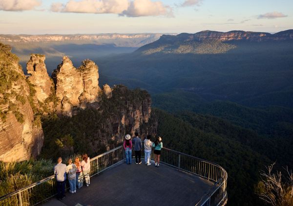 Visitors looking out towards the Three Sisters, Echo Point, Katoomba