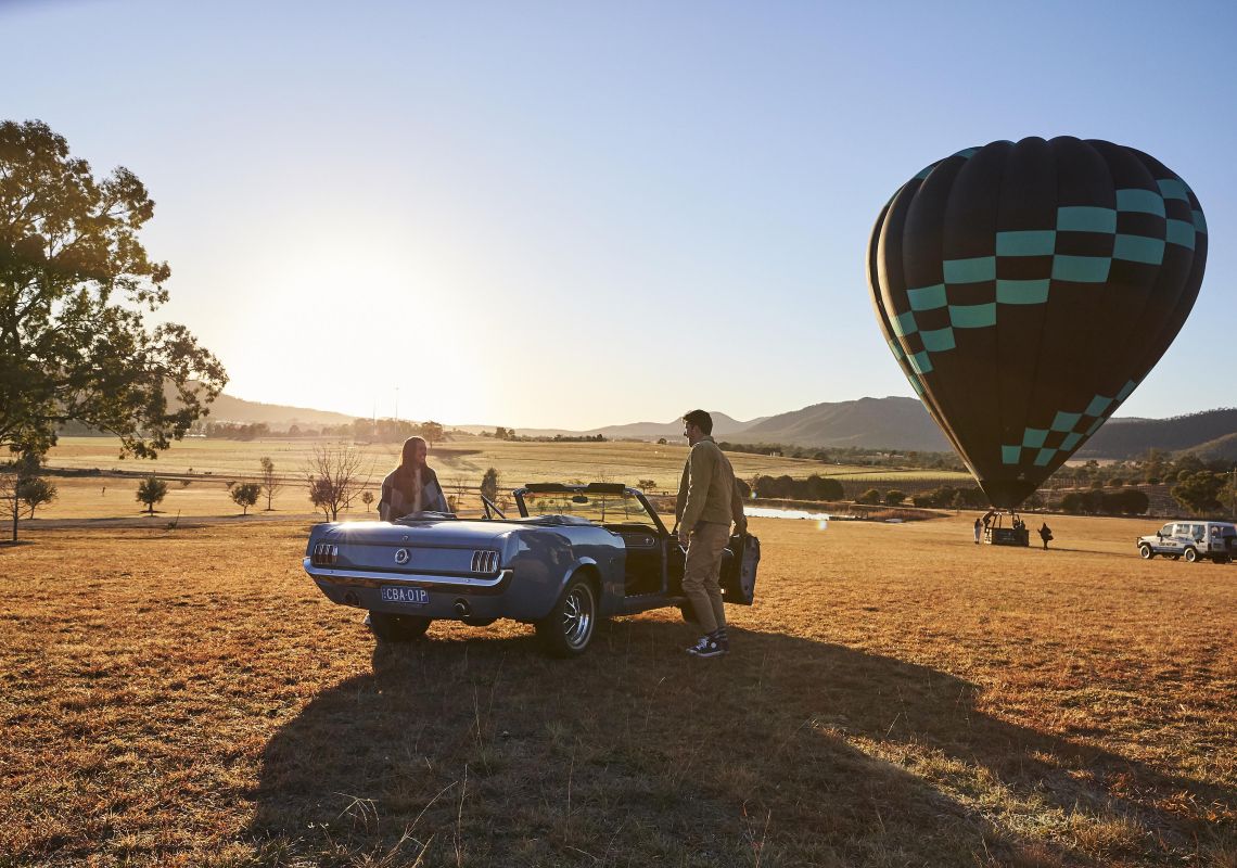 Rent a car or take a hot air balloon - so many experiences in the Hunter Valley