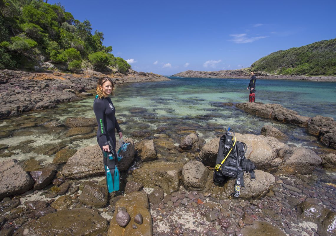 Couple ready to dive in Bushrangers Bay, Shellharbour