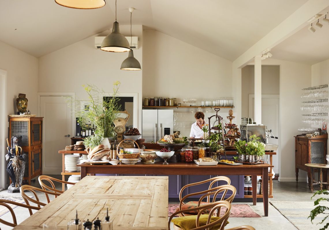 ザ・ジン・ハウス - ユーランデリー - キム・カリーシェフのレストラン「ザ・ジン・ハウス」