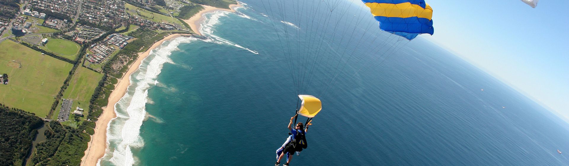 Skydiving, Hang Gliding, Parasailing & Ballooning NSW Things To Do