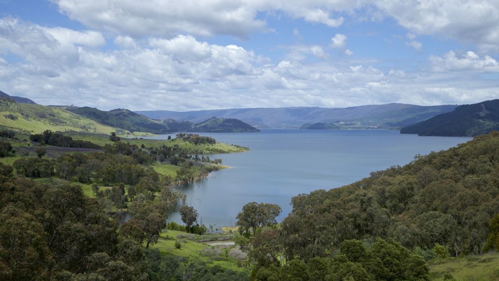 Jindabyne, NSW Find Things to Do, Maps, & Ski Hire
