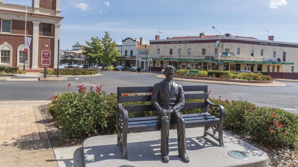 Henry Lawson sculpture sitting in the charming country town of Grenfell, Cowra Area