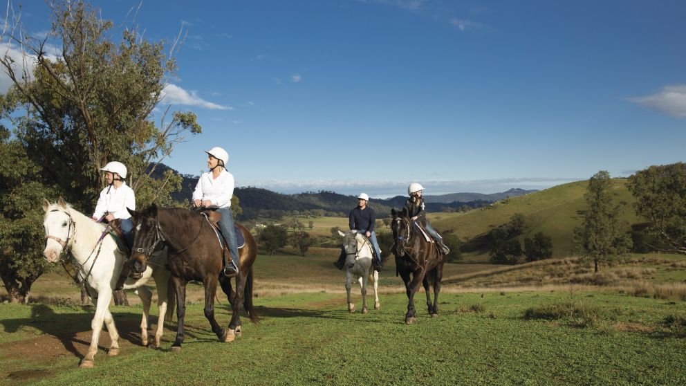 Family on a guided tour with Tamworth & Kootingal Horse Riding Adventures, Tamworth