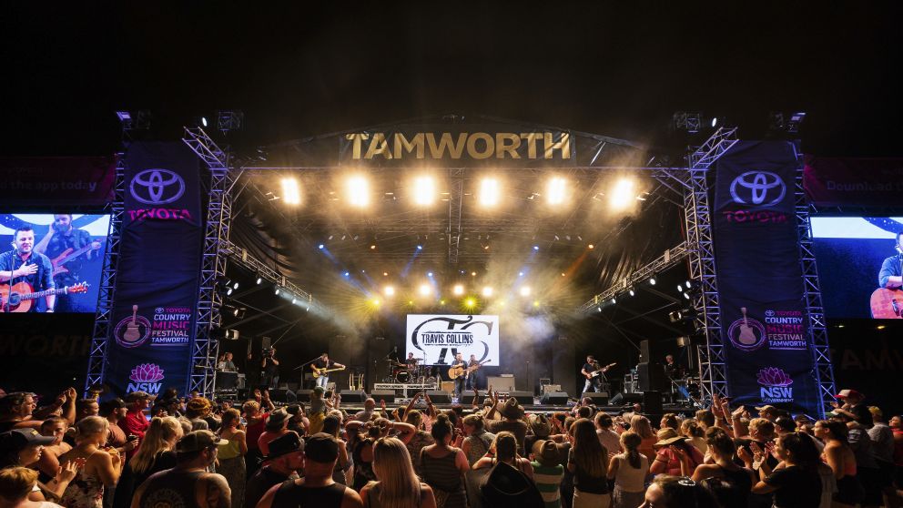 Crowds enjoying live country music at the 2019 Tamworth Country Music Festival