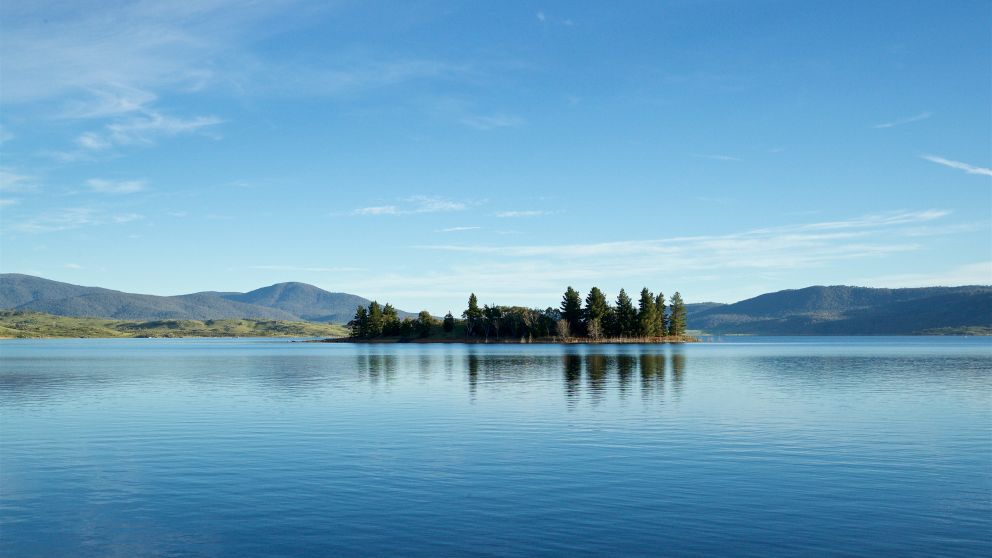 Scenic views of Lake Jindabyne in the Snowy Mountains