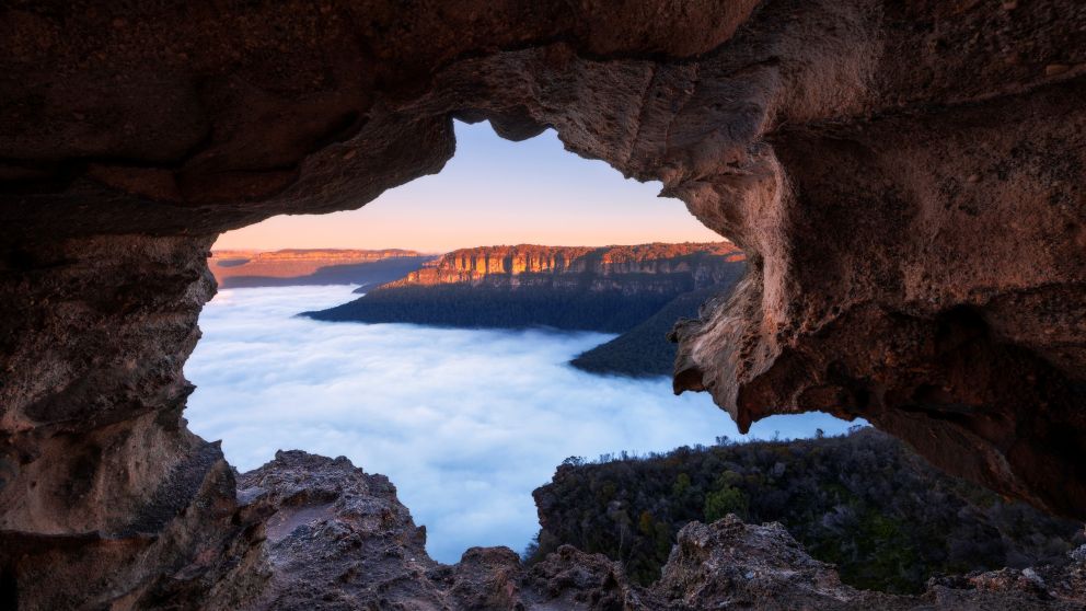 Morning fog over Blue Mountains National Park as seen from Lincolns Rock in Wentworth Falls, Katoomba Area