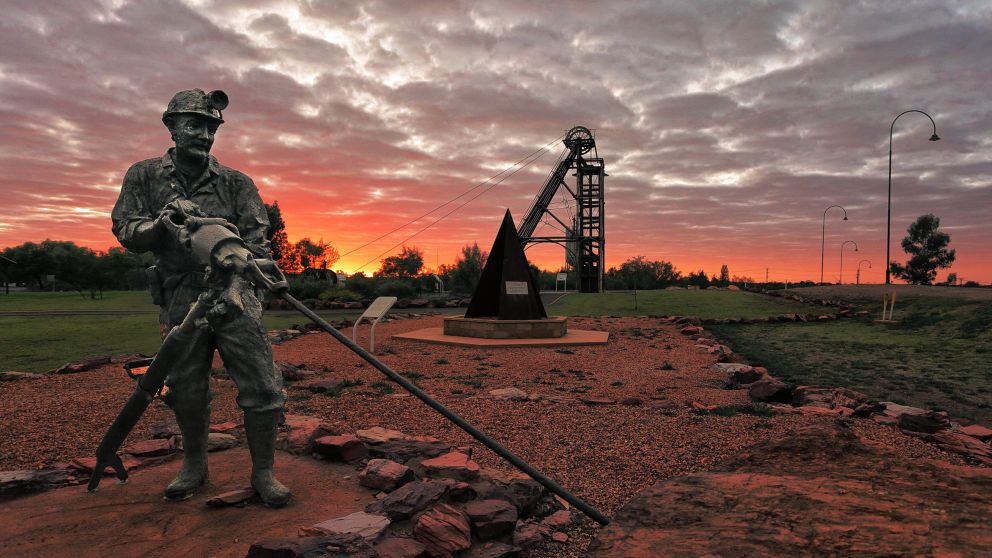The Cobar Miners Heritage Park commemorates the miners who lost their lives in Cobar mines