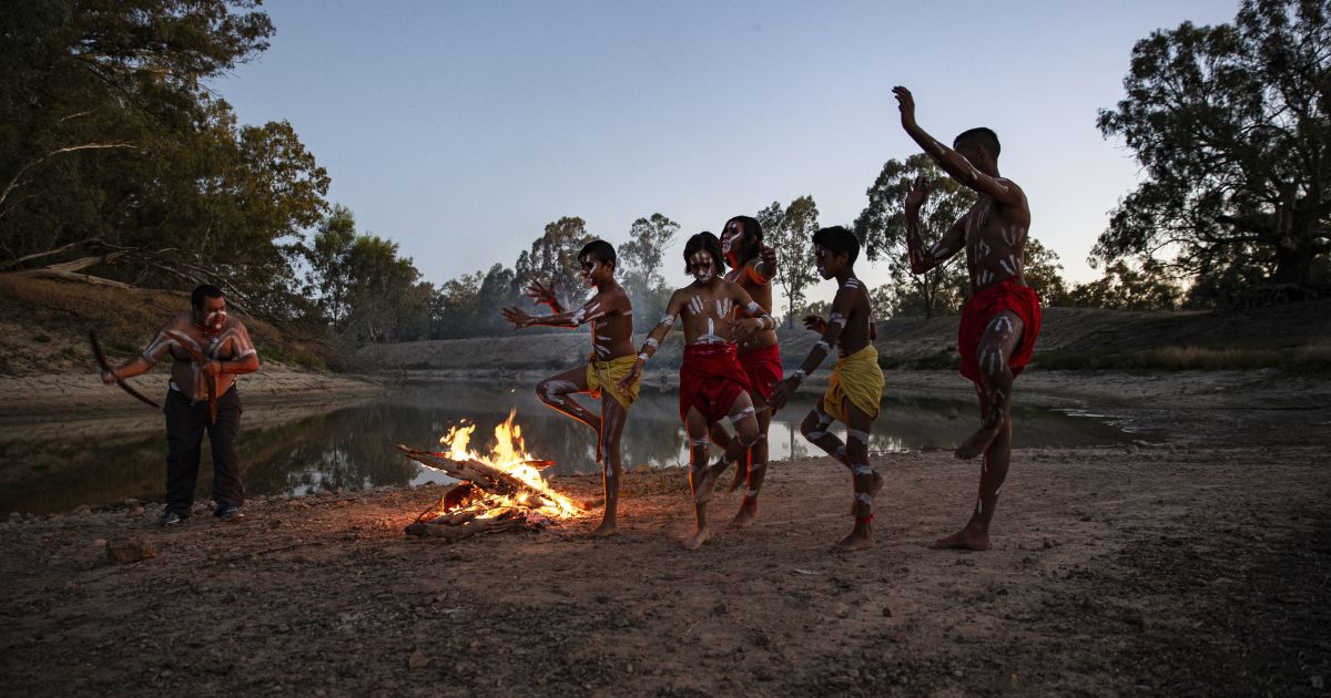 Aboriginal Culture in Outback NSW History & Art Visit NSW