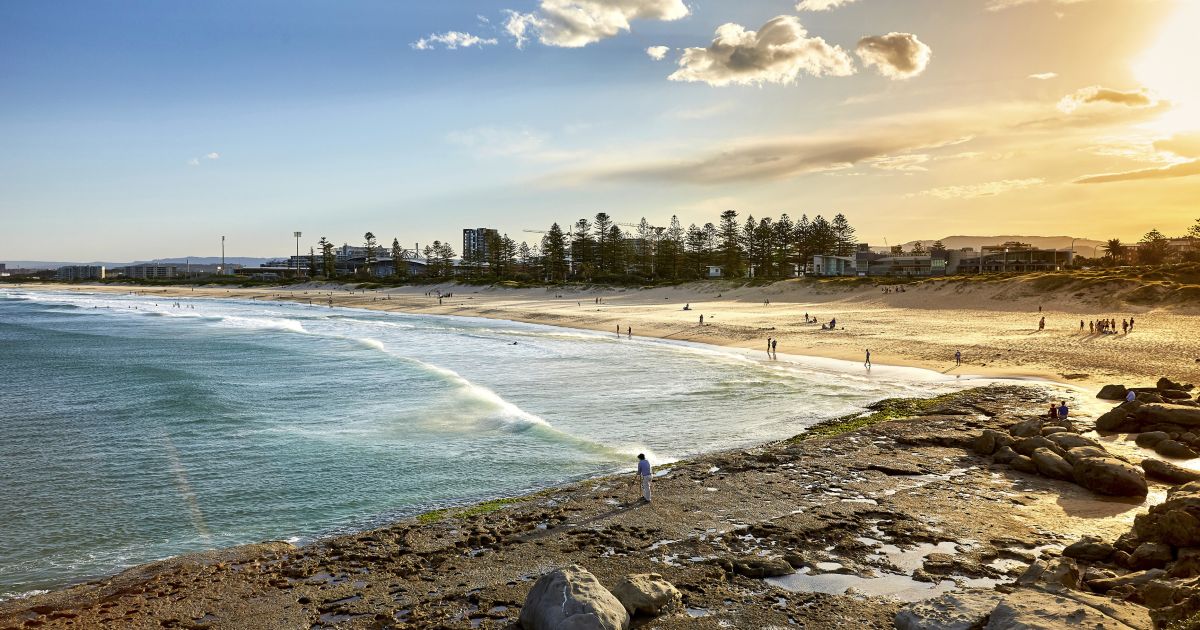 Wollongong, South Coast - Accommodation, beaches & things to do | Visit  NSW