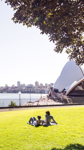 Picnic in the Royal Botanic Gardens - Sydney