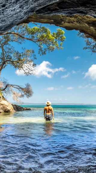 サウス・コーストジャービス・ベイの洞窟 - クレジット: ジョーダン・ロビンズ