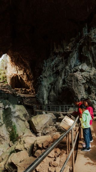Victoria Arch, Wombeyan Caves - Credit: Remy Brand | DPE