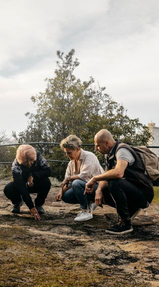 Margret Campbell leading a tour at Balls Head, Dreamtime Southern X, Sydney