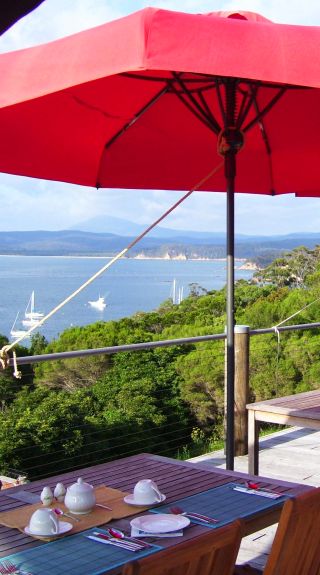 Snug Cove Bed & Breakfast, Eden