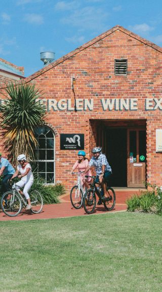 Bike hire at Rutherglen - Credit: Pixeltrade | Destination Rutherglen