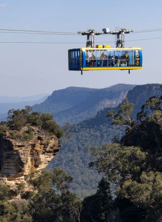 Erleben Sie ein Abenteuer und atemberaubende Ausblicke auf dem Beyond Skyway in Katoomba, in den Blue Mountains.