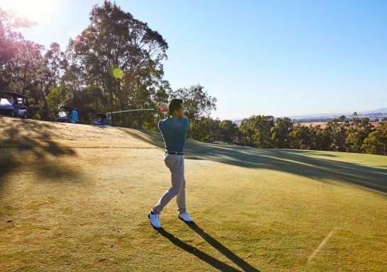 猎人谷高尔夫俱乐部位于猎人谷的洛夫戴尔，猎人谷区域