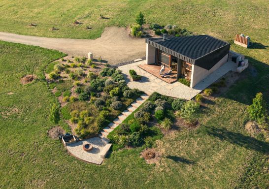 Basalt Luxury Accomodation, Canobolas