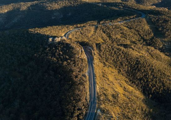 Scenic drive along the mountains, Bells Line, Blue Mountains